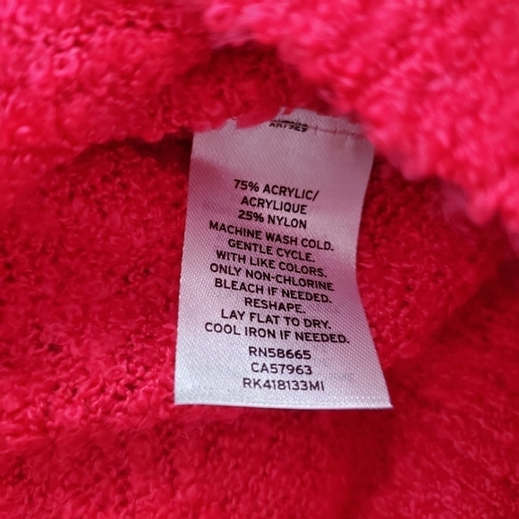 NEW Abound Fuschia Sweater - Picture 4 of 4